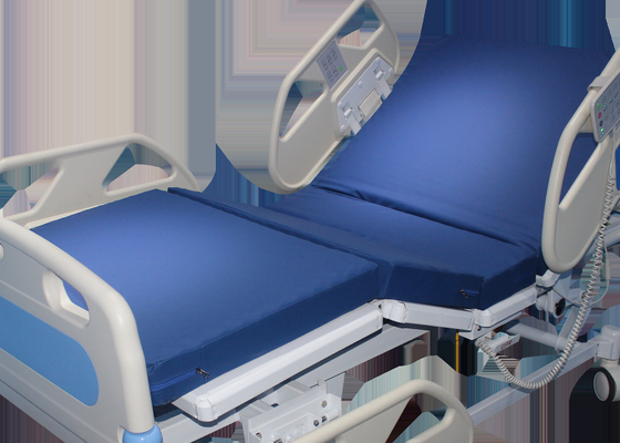 Harga yang bagus Tempat Tidur ICU Rumah Sakit Listrik 2200mm 950mm yang Dapat Disesuaikan dengan ABS Biru Putih Untuk Penggunaan Di Rumah on line