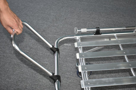 Tandu Ambulans Posisi Rendah Tepi Lebar Lipat Paduan Aluminium Troli Penyelamatan