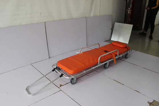 190 X 55 X 92CM Lipat Ambulans Tandu Troli 40kg Tinggi Disesuaikan Boarding Otomatis