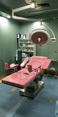 1980MM 90 Deg Multi-Fungsional Listrik Ginekologi Kebidanan Pengiriman Pemeriksaan Meja Tempat Tidur dengan Kastor